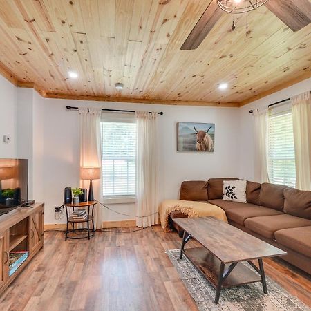 Villa Creekside Ranch With Porch About 2 Mi To Pkwy Pigeon Forge Exterior foto