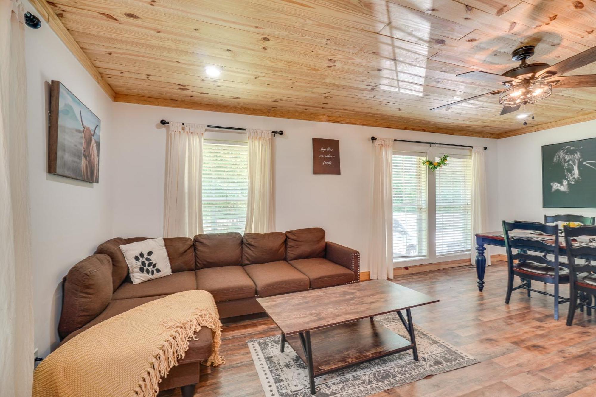 Villa Creekside Ranch With Porch About 2 Mi To Pkwy Pigeon Forge Exterior foto