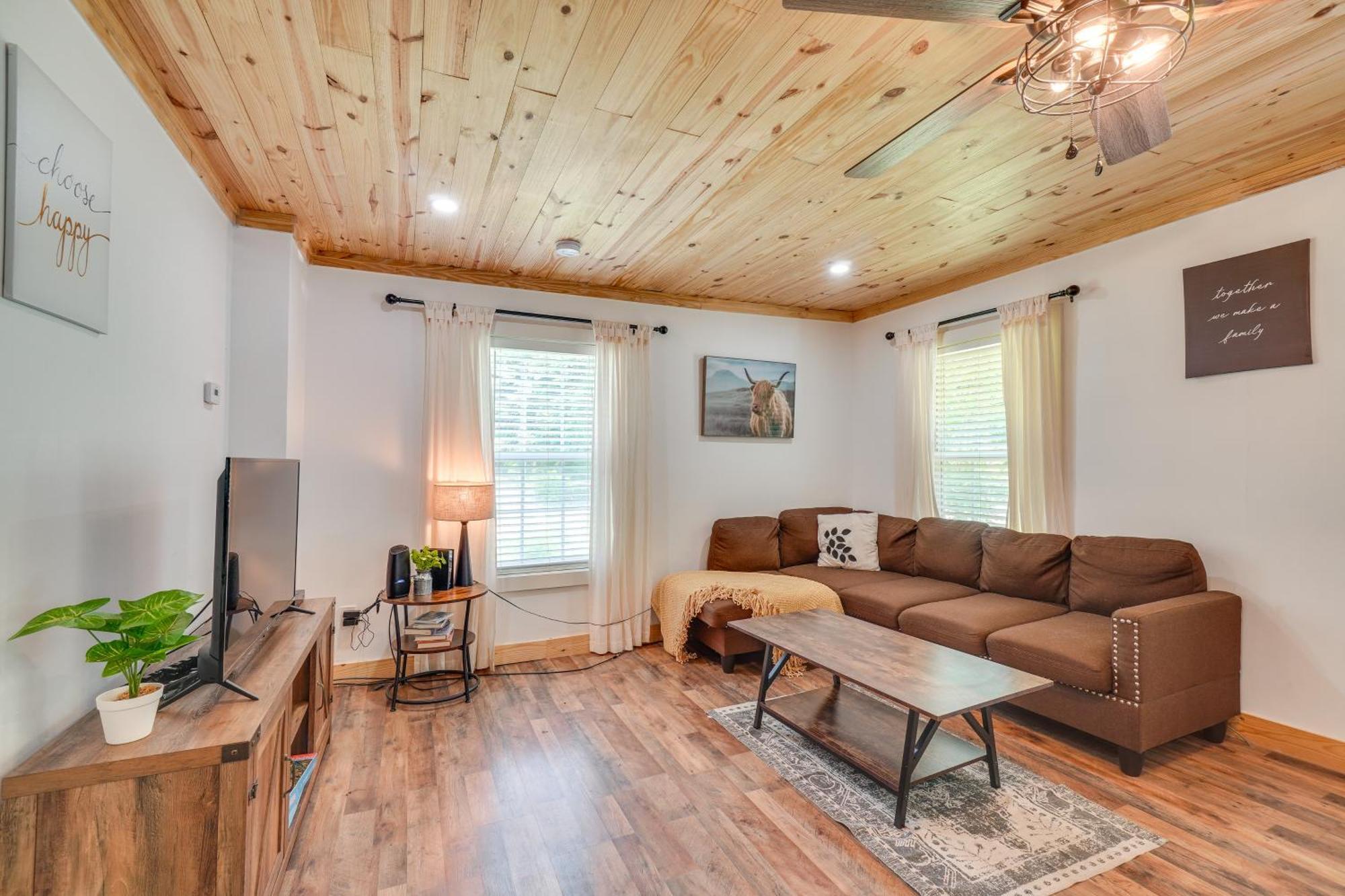 Villa Creekside Ranch With Porch About 2 Mi To Pkwy Pigeon Forge Exterior foto